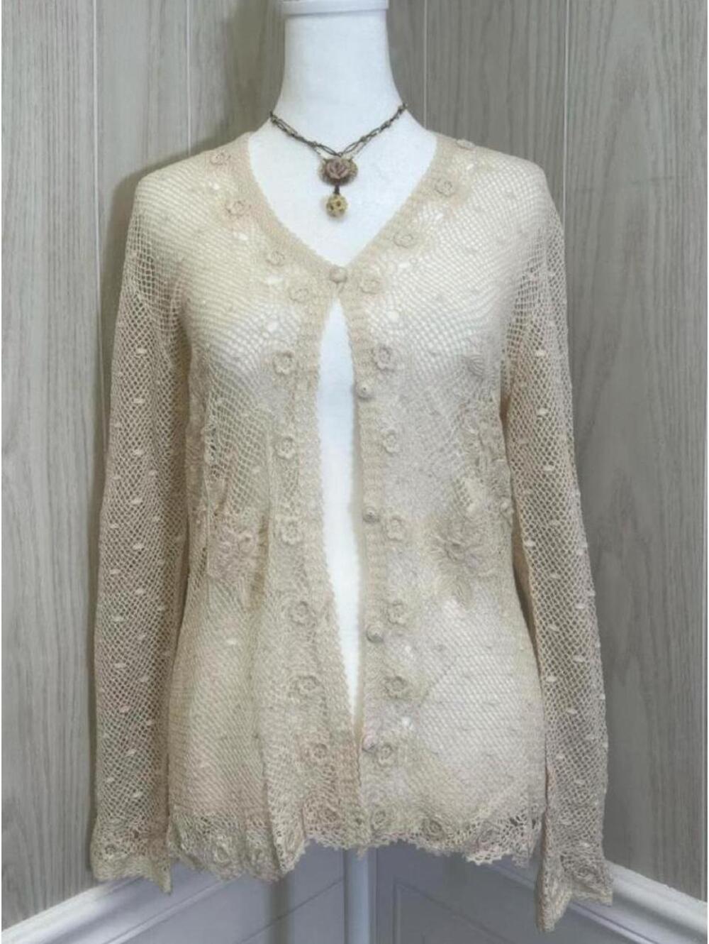 Vintage shanghai Peony Brand 100% Silk hand-crocheted sweater.